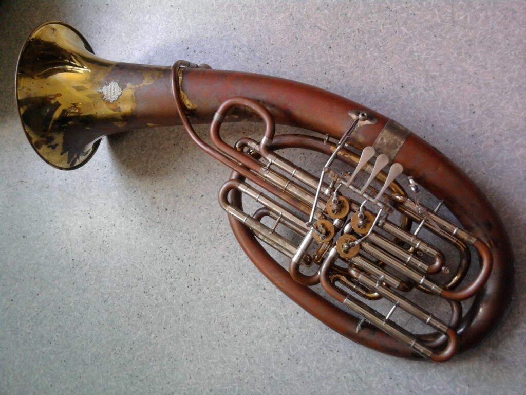 Wagnerian tuba